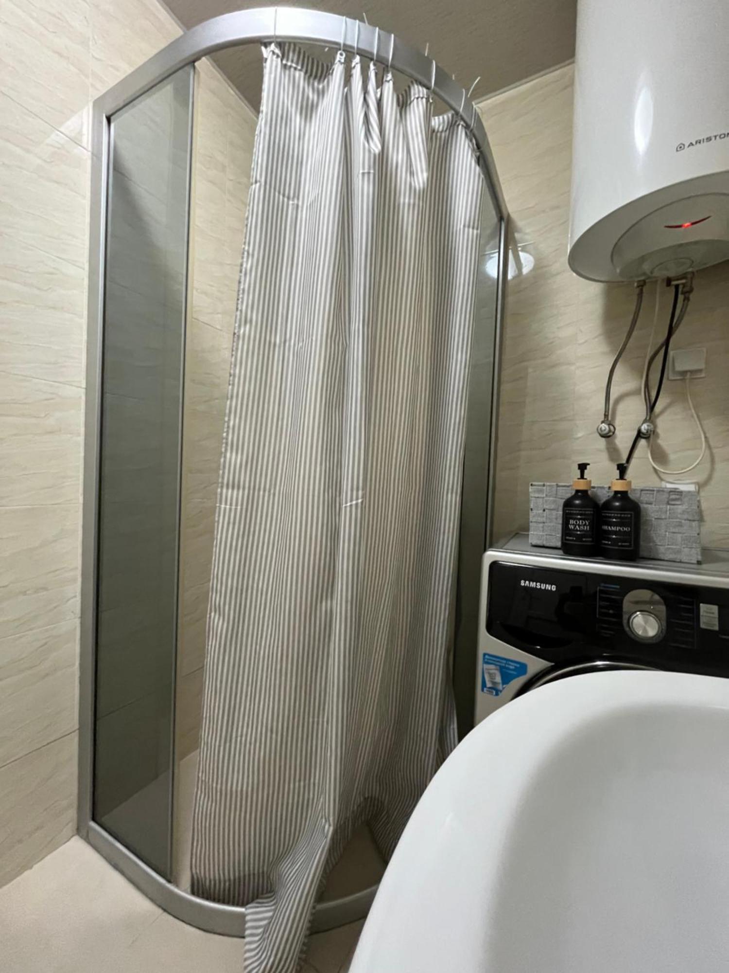Апартаменты Sea Towers Lux 17-05 Батуми Экстерьер фото