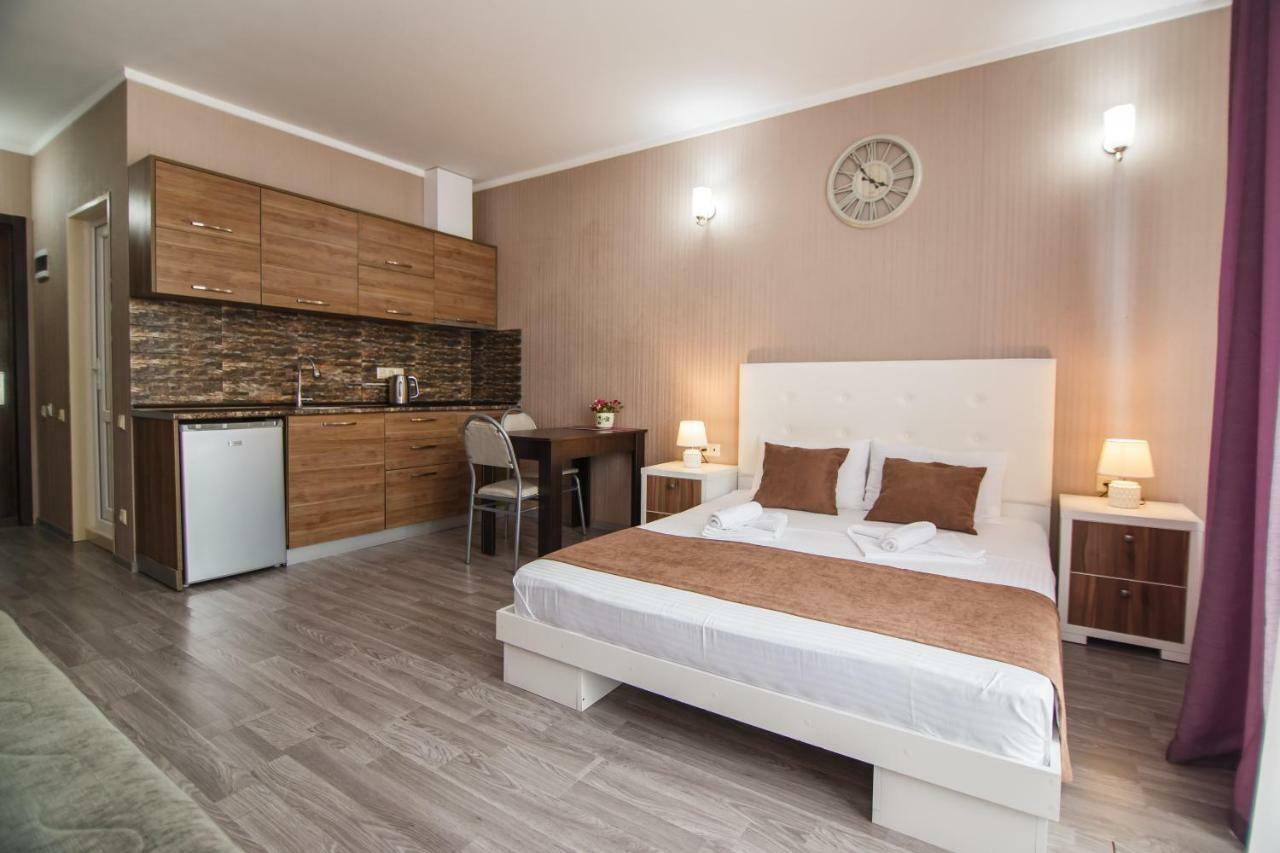 Апартаменты Sea Towers Lux 17-05 Батуми Экстерьер фото